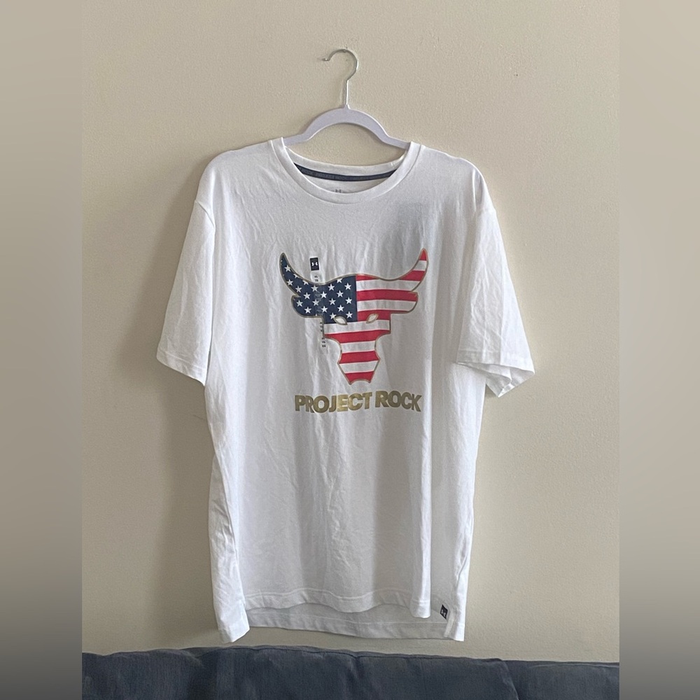Under Armour UA Project Rock RWB SS Graphic Tee USA Flag Men's